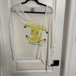 Unif Graphic Tee small